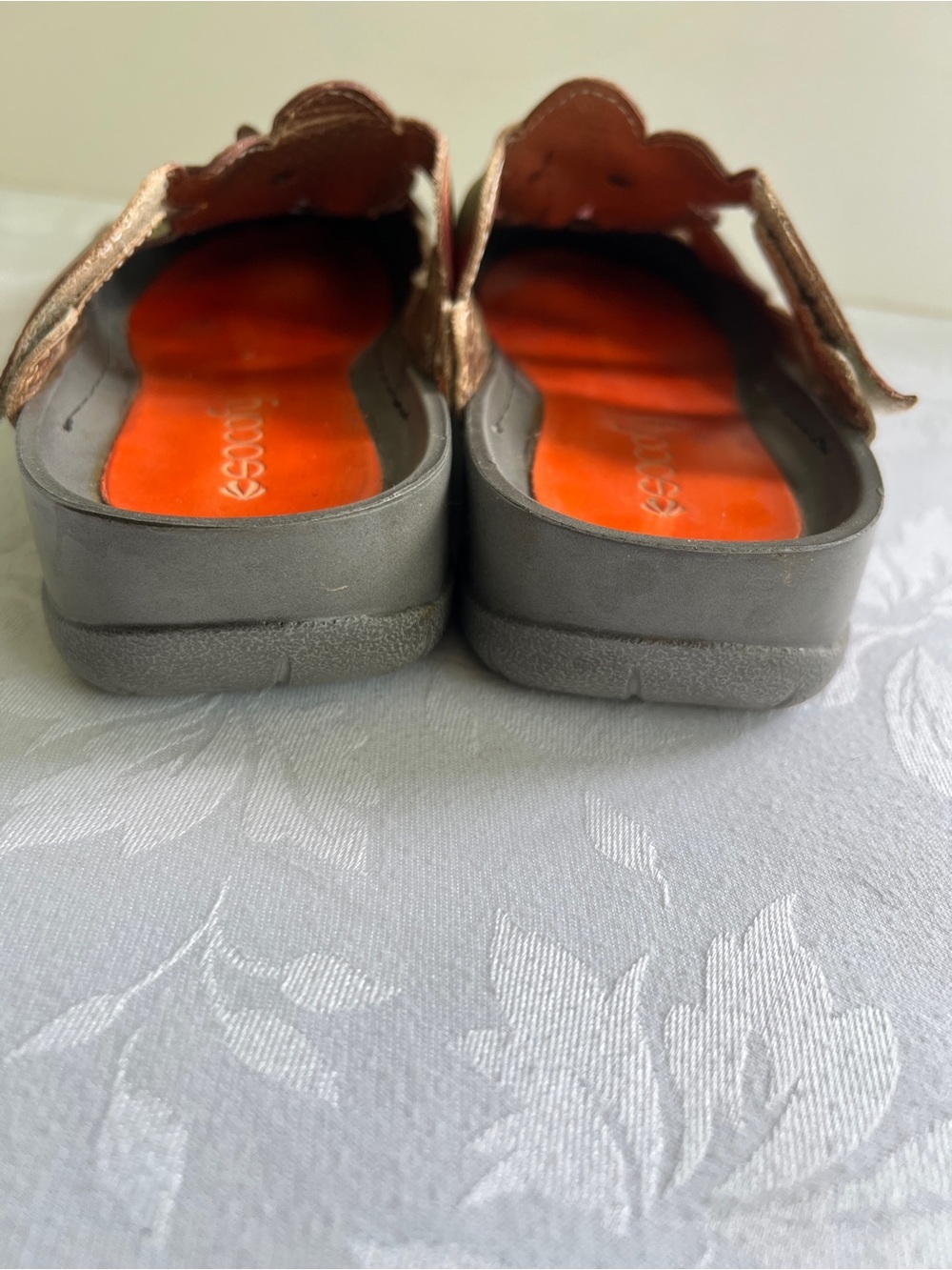 Socofy Floral Multicolour Leather Sandals
Slip-on Size 38 (Size 7.5) - Picture 8 of 13